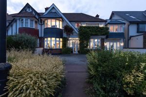 Twilight Front- click for photo gallery